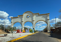Gate to Álamos
